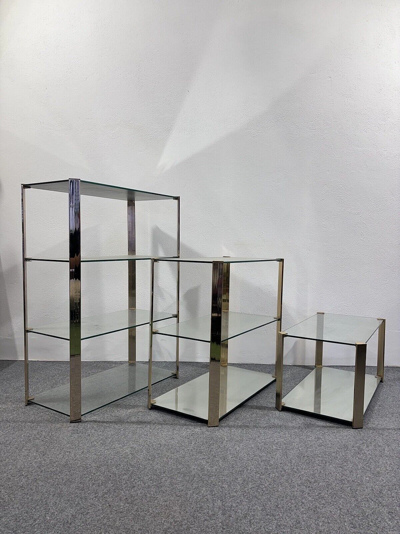 3 Display cabinets in the style of Gallotti & Radice, 1970s 1