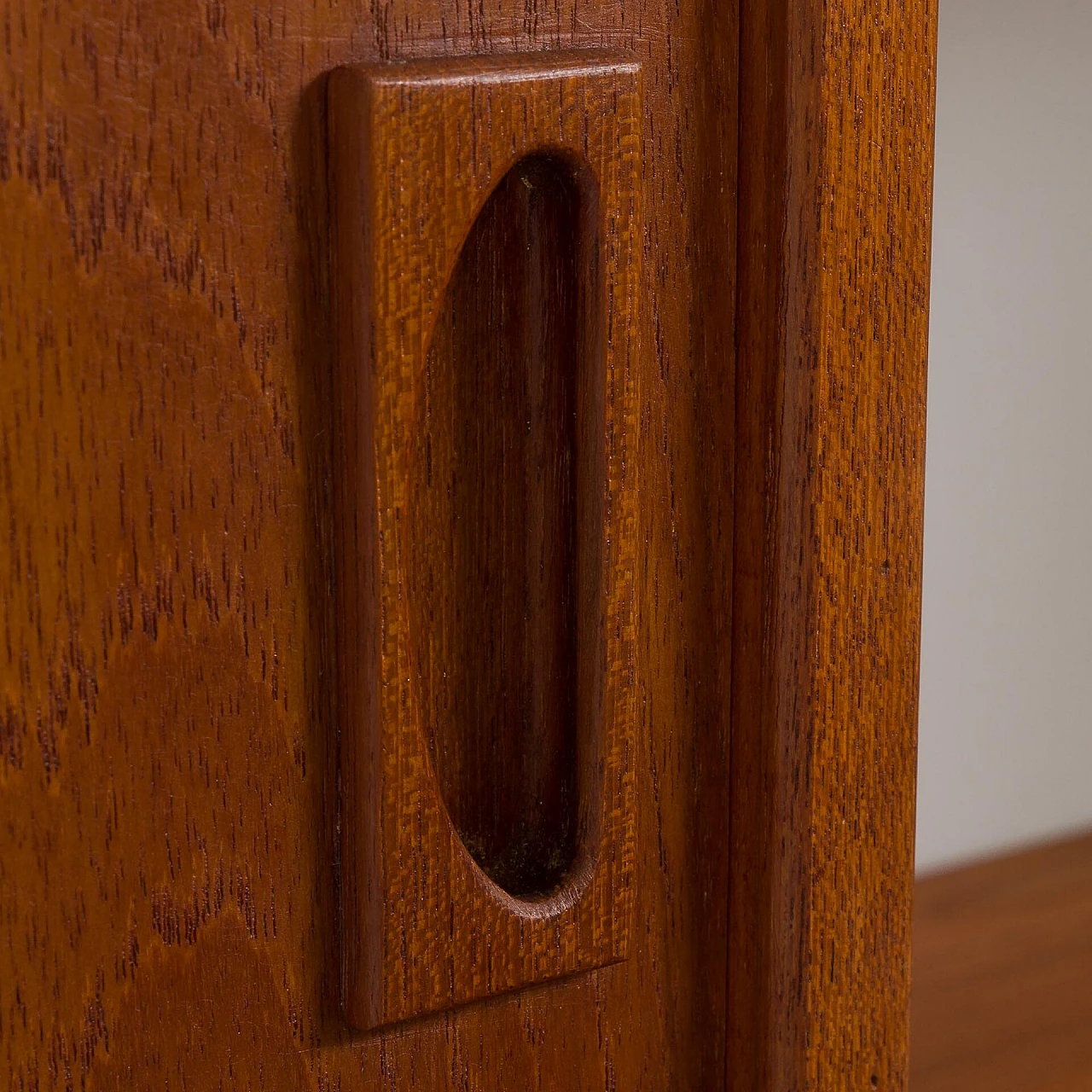 Modular teak hanging bookcase in the style of P. Cadovius, 1960s 17