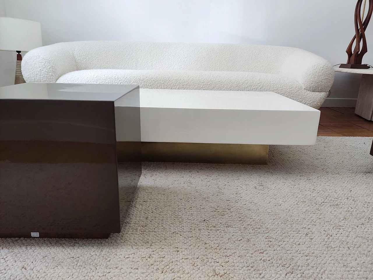 Lacquered wooden coffee table and pair of stools, 1970s 8