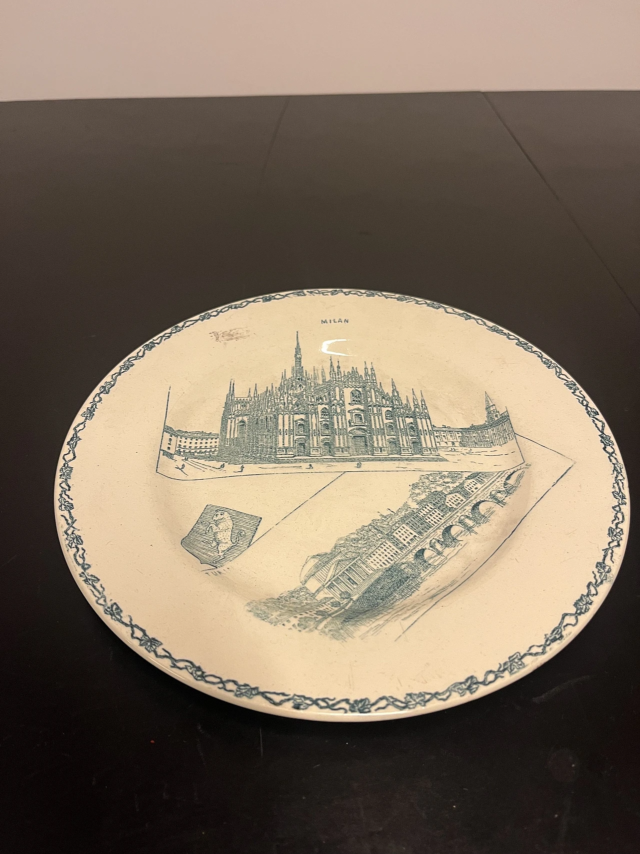 Plate with Milan decoration 1