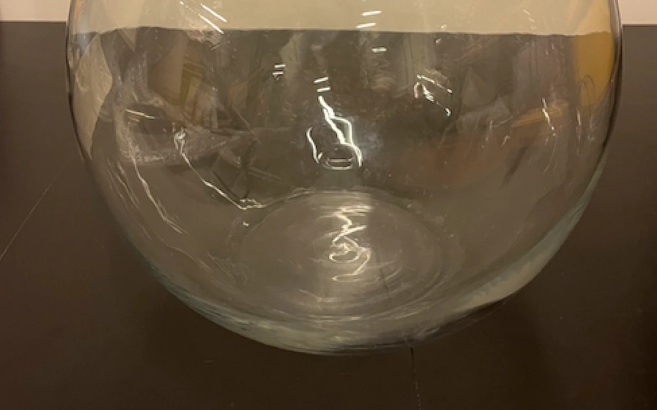 Large round glass vase 3