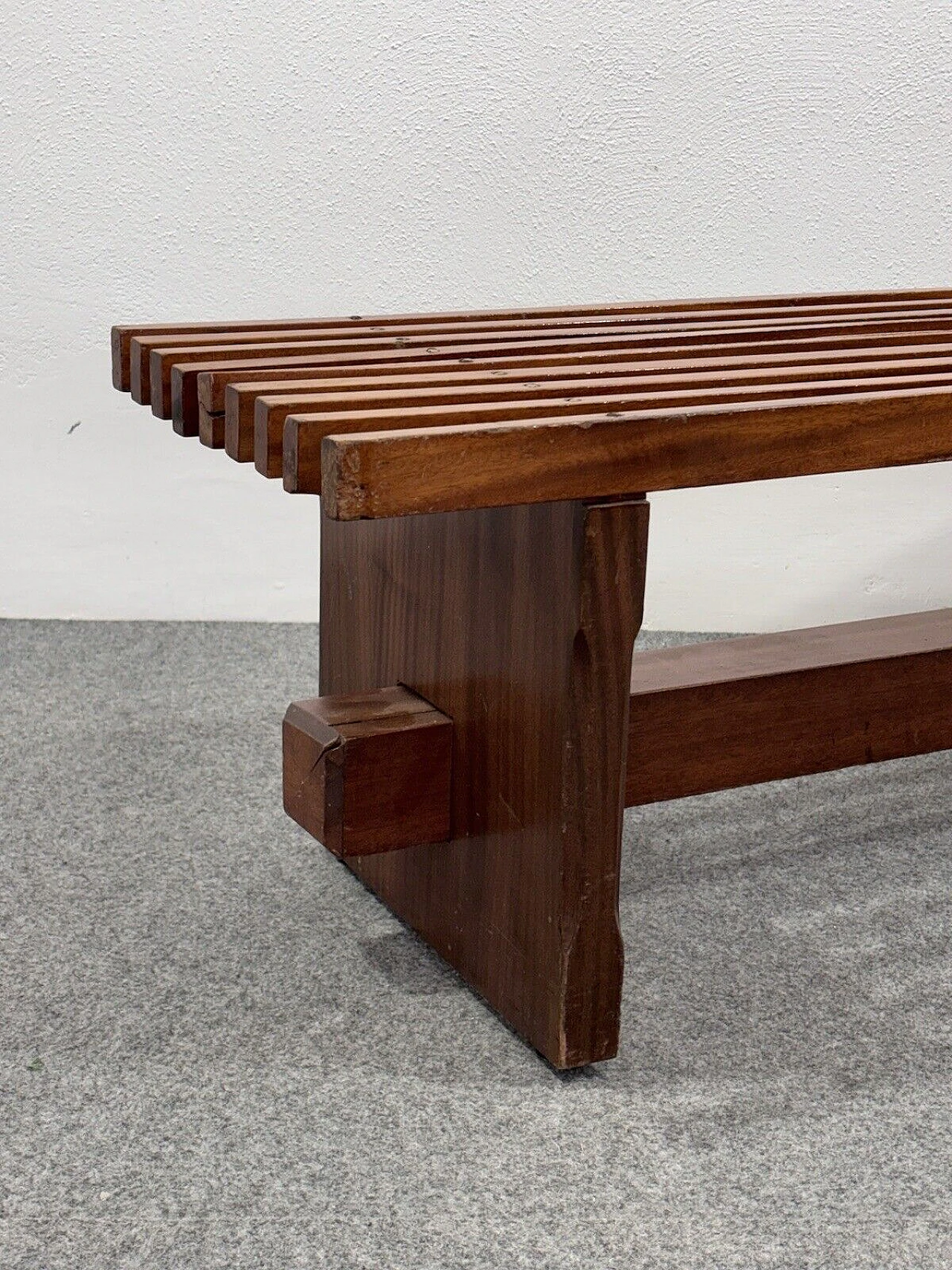 Peroba and Baruna wood bench by Lina Bo Bardi 2