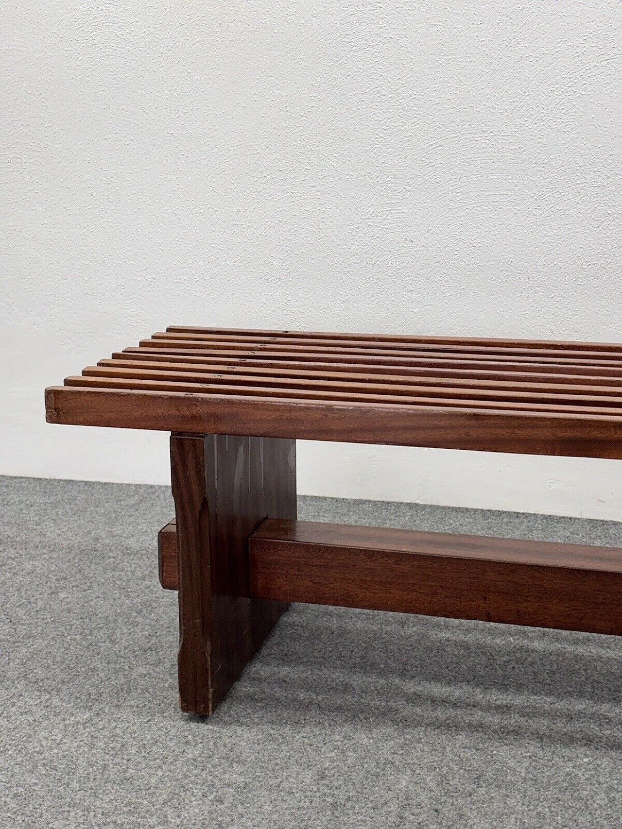 Peroba and Baruna wood bench by Lina Bo Bardi 6