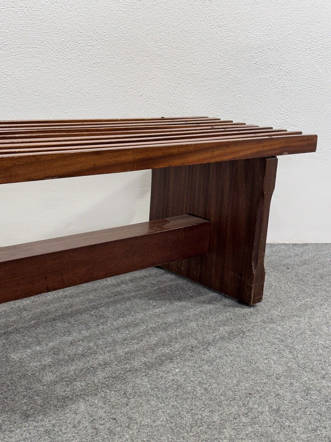 Peroba and Baruna wood bench by Lina Bo Bardi 7