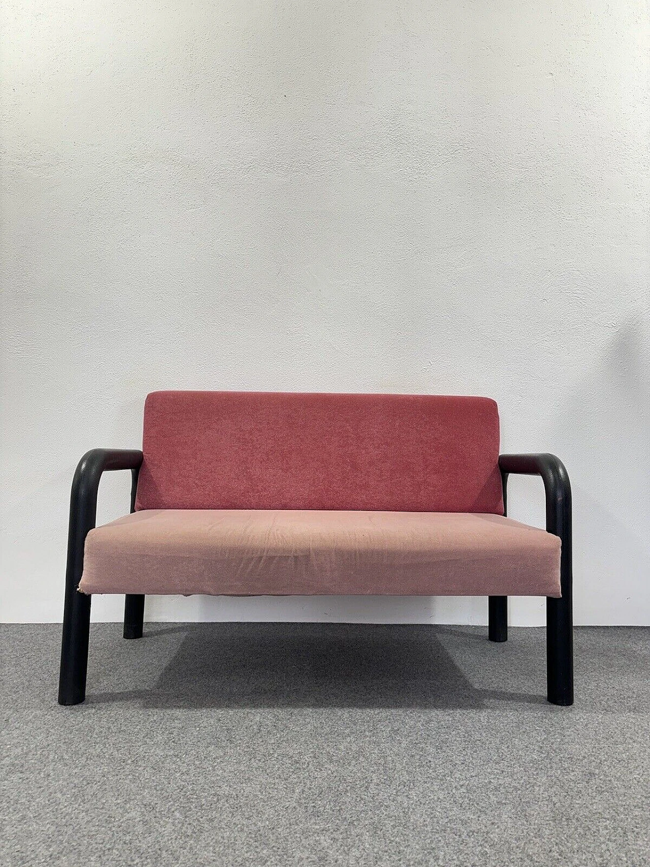 Expanded polyurethane and pink fabric two-seater sofa, 1980s 1