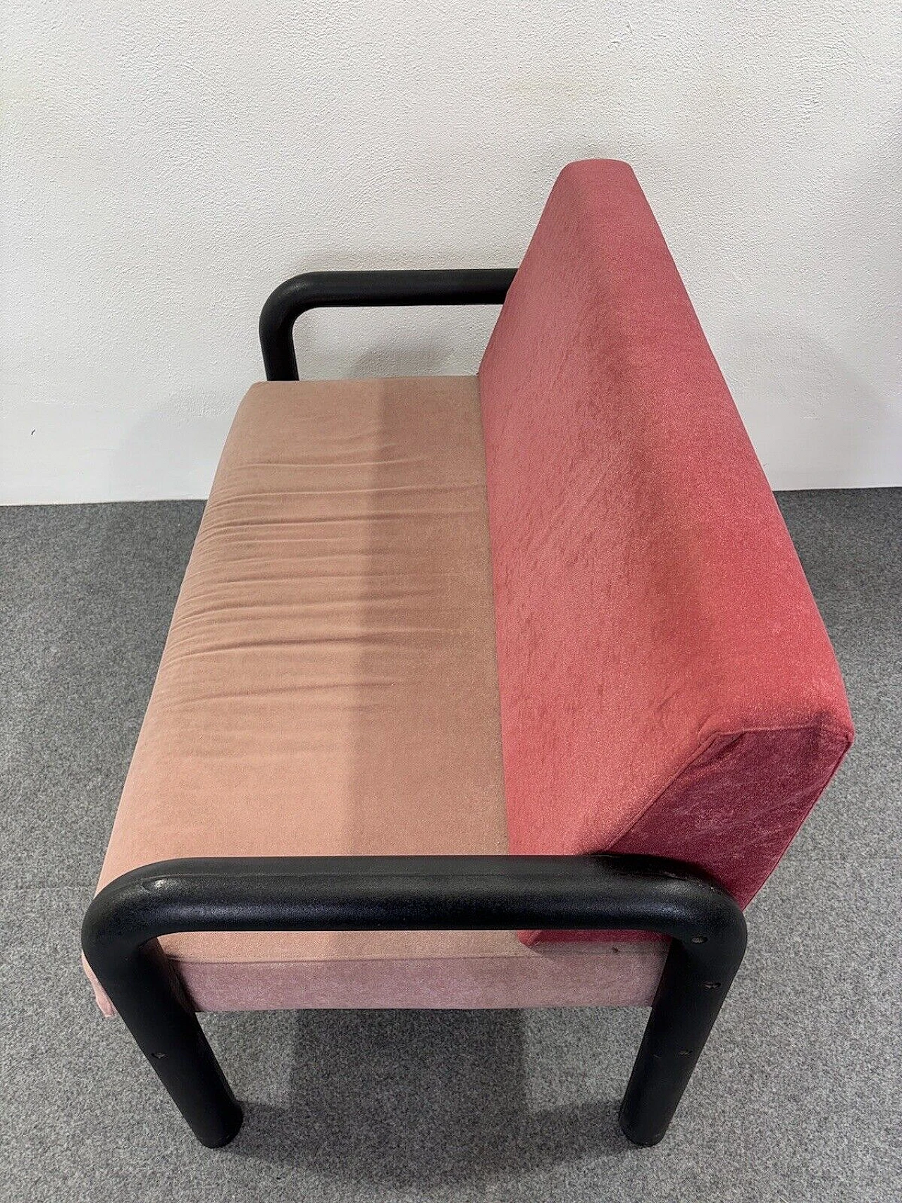 Expanded polyurethane and pink fabric two-seater sofa, 1980s 5