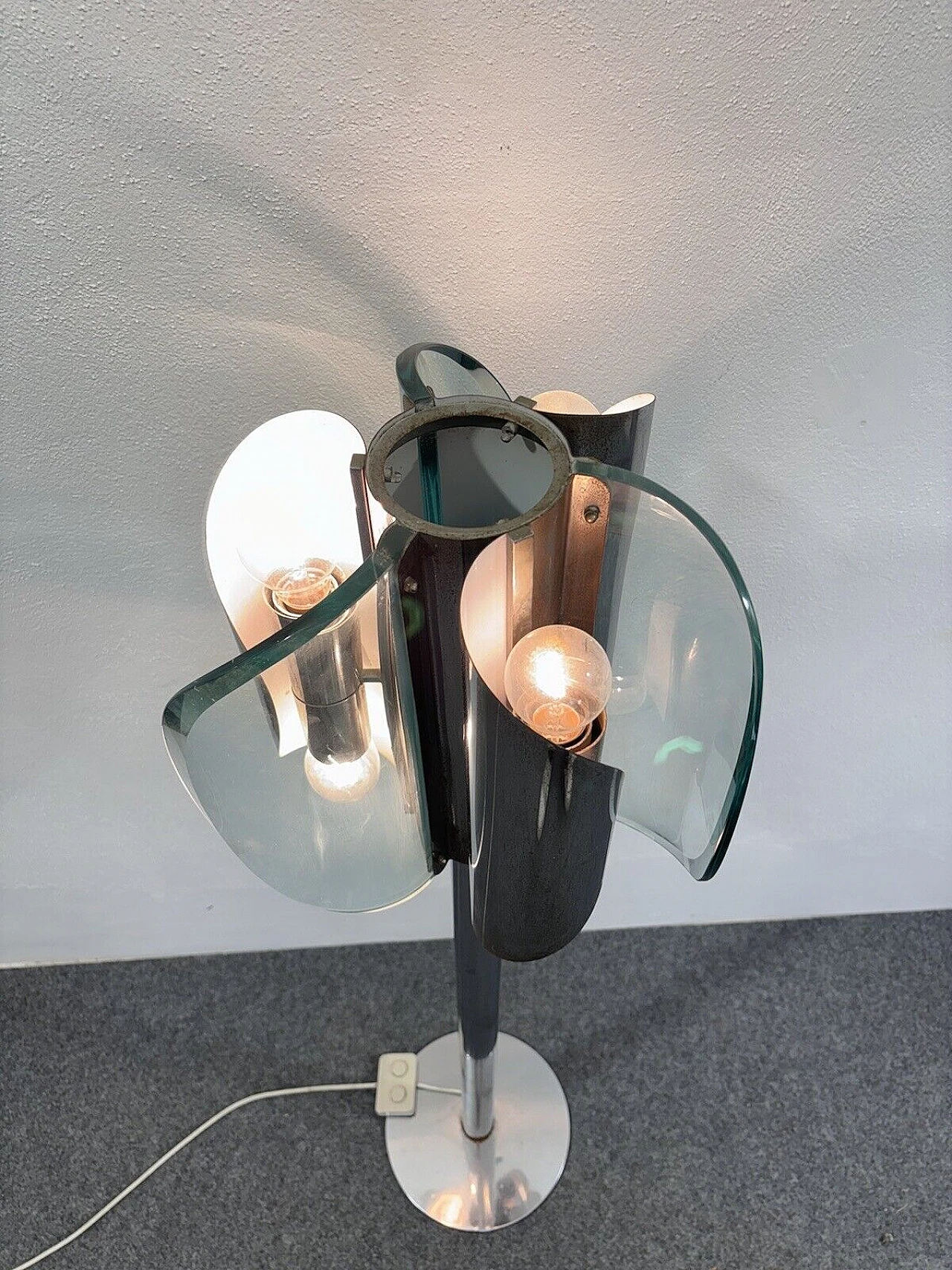 Floor lamp in the style of Fontana Arte, 1970s 7