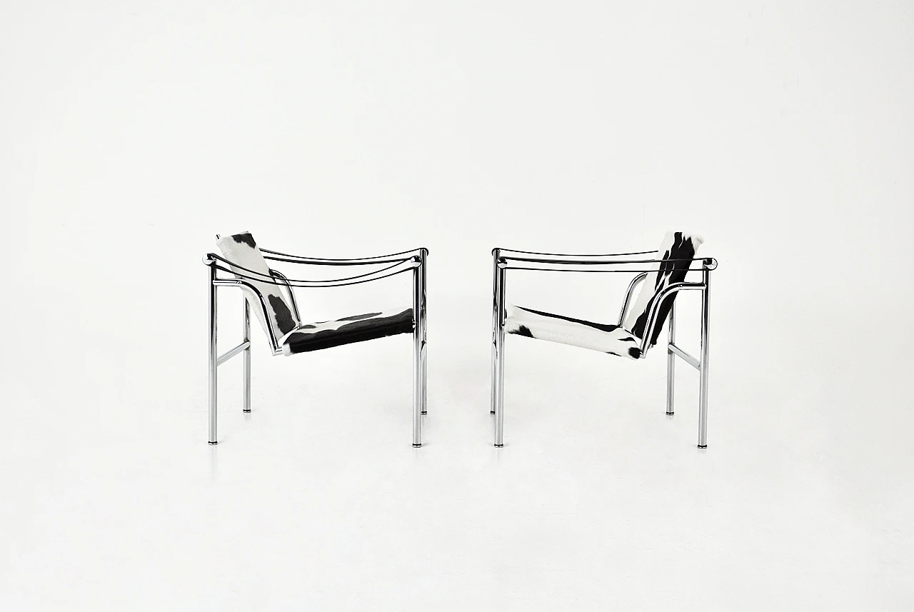 Pair of leather LC1 armchairs by Le Corbusier for Cassina, 1970s 4