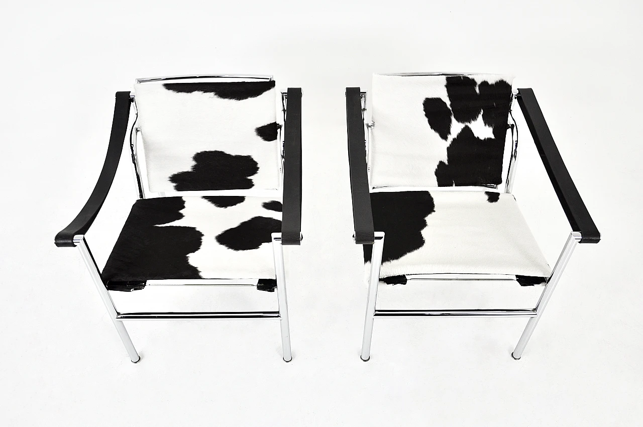 Pair of leather LC1 armchairs by Le Corbusier for Cassina, 1970s 9