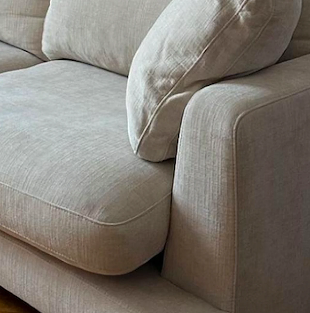 White sofa 3