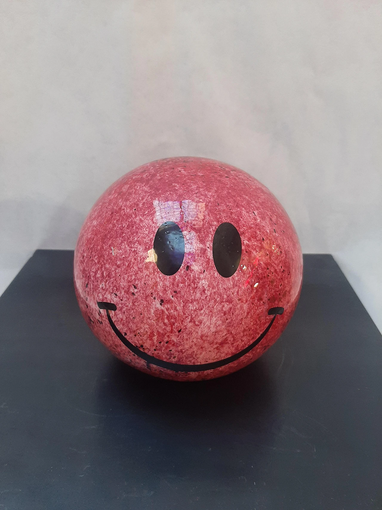 Scultura Tributo allo Smiley 1963 di Andrea Visconti per Superego 6