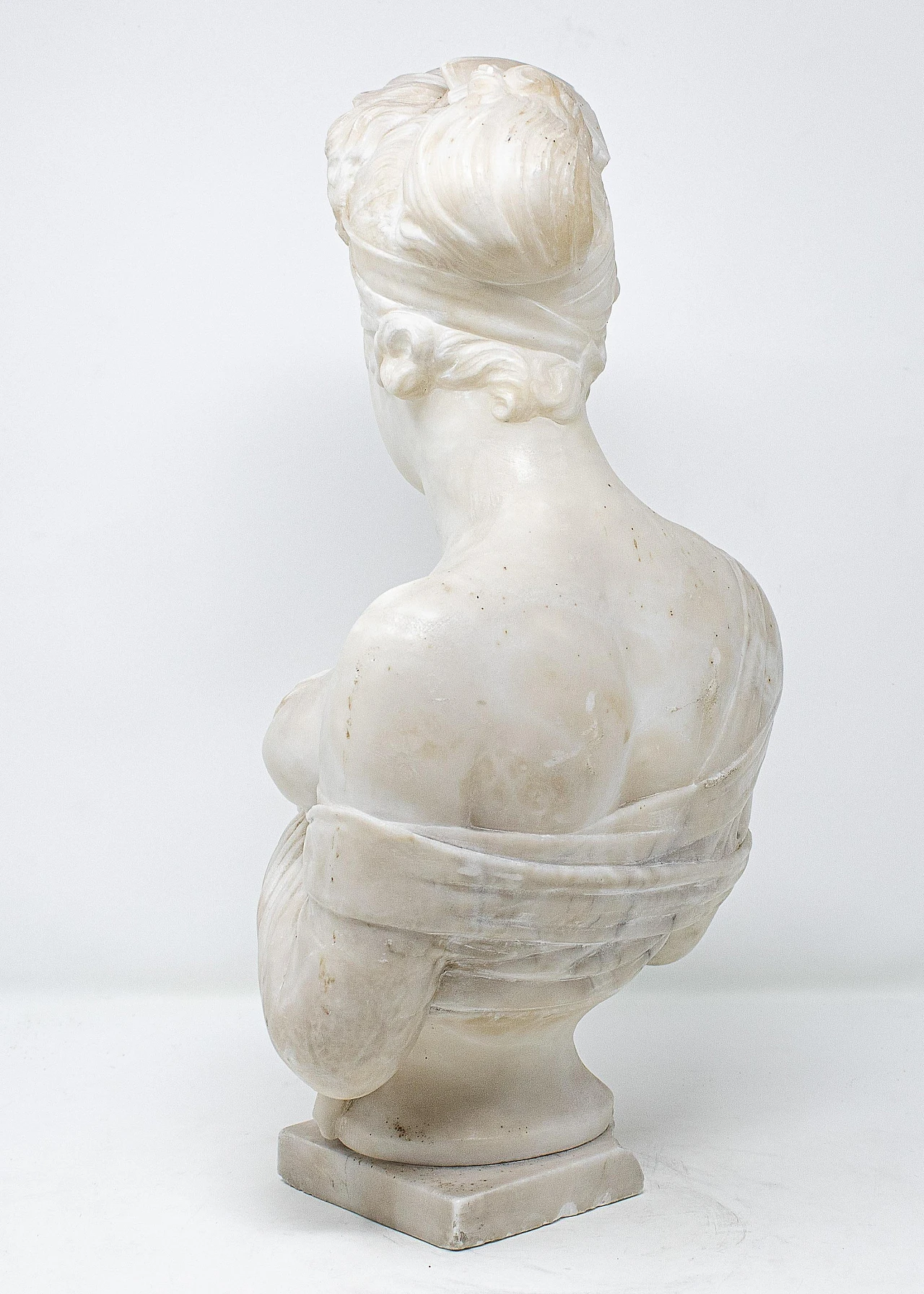 Alabaster bust of Juliette Récamier, 19th century 6