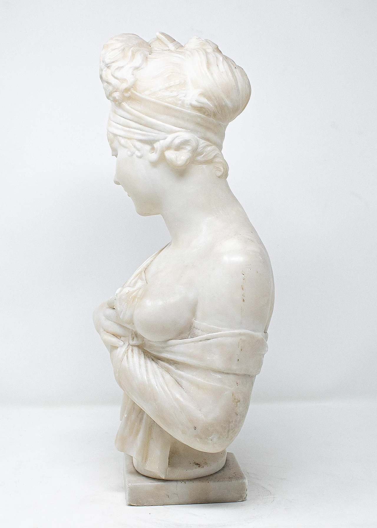 Alabaster bust of Juliette Récamier, 19th century 7