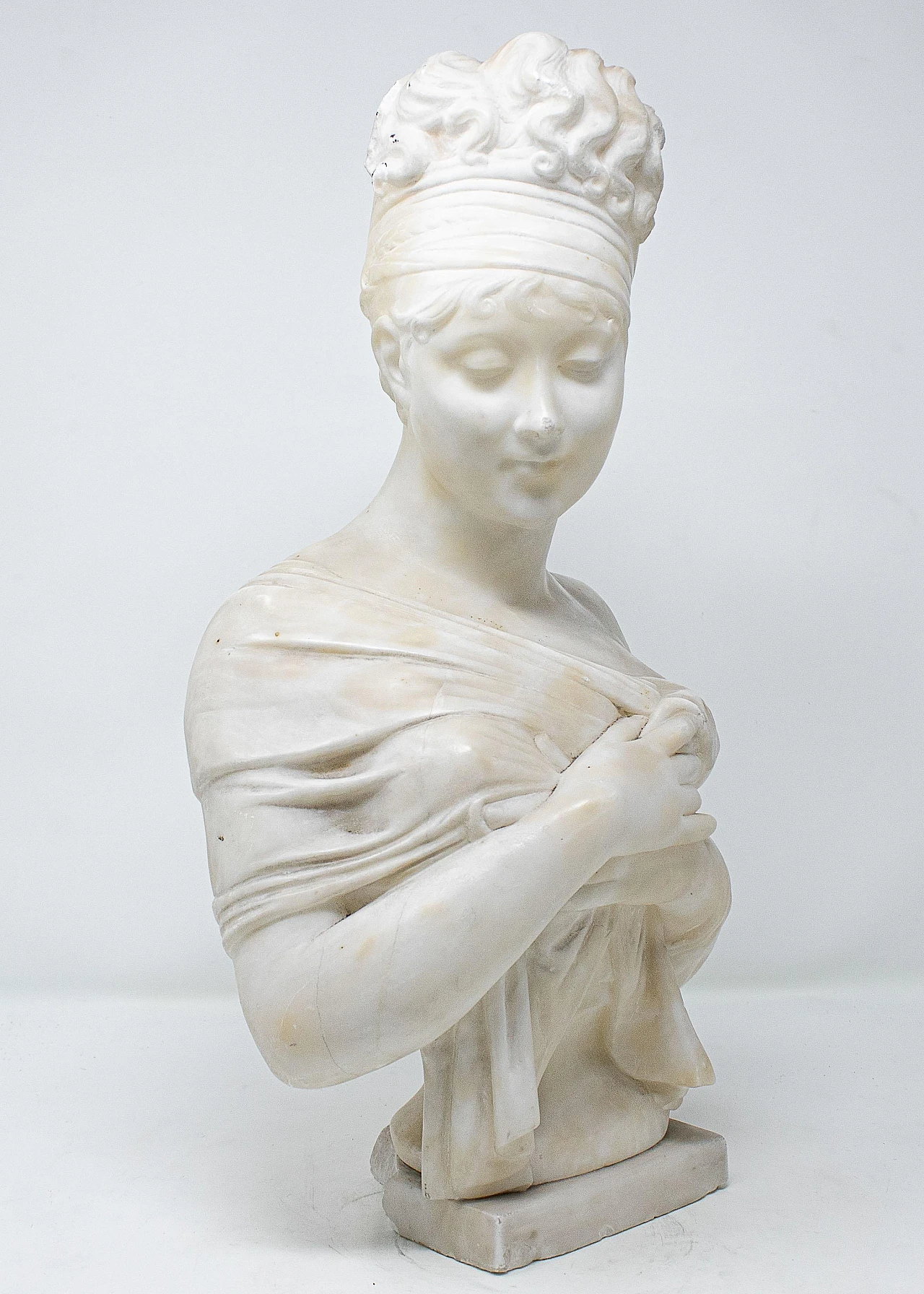 Alabaster bust of Juliette Récamier, 19th century 9