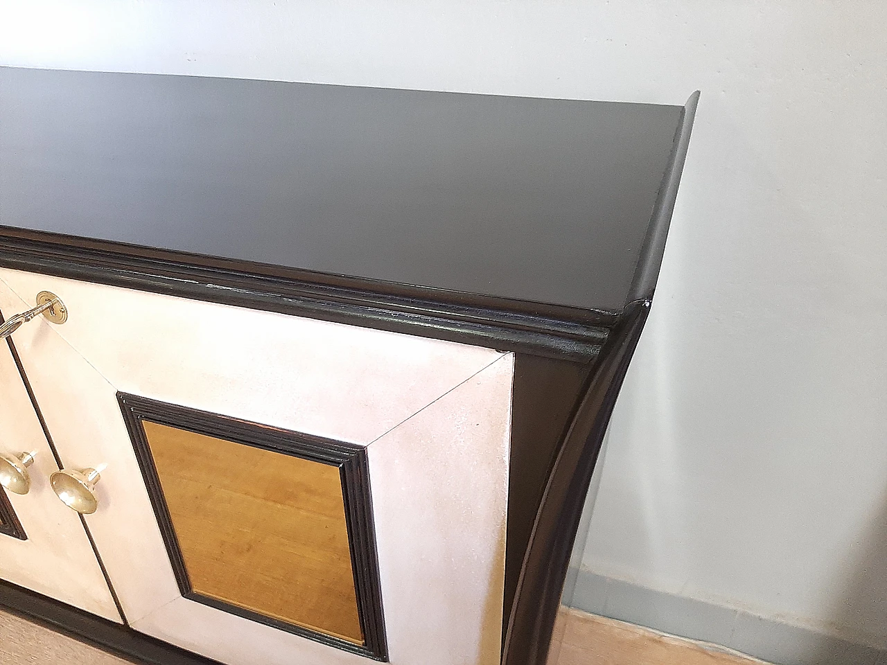 Sideboard in black laquered wood, parchment & gilded mirros, 1940s 4