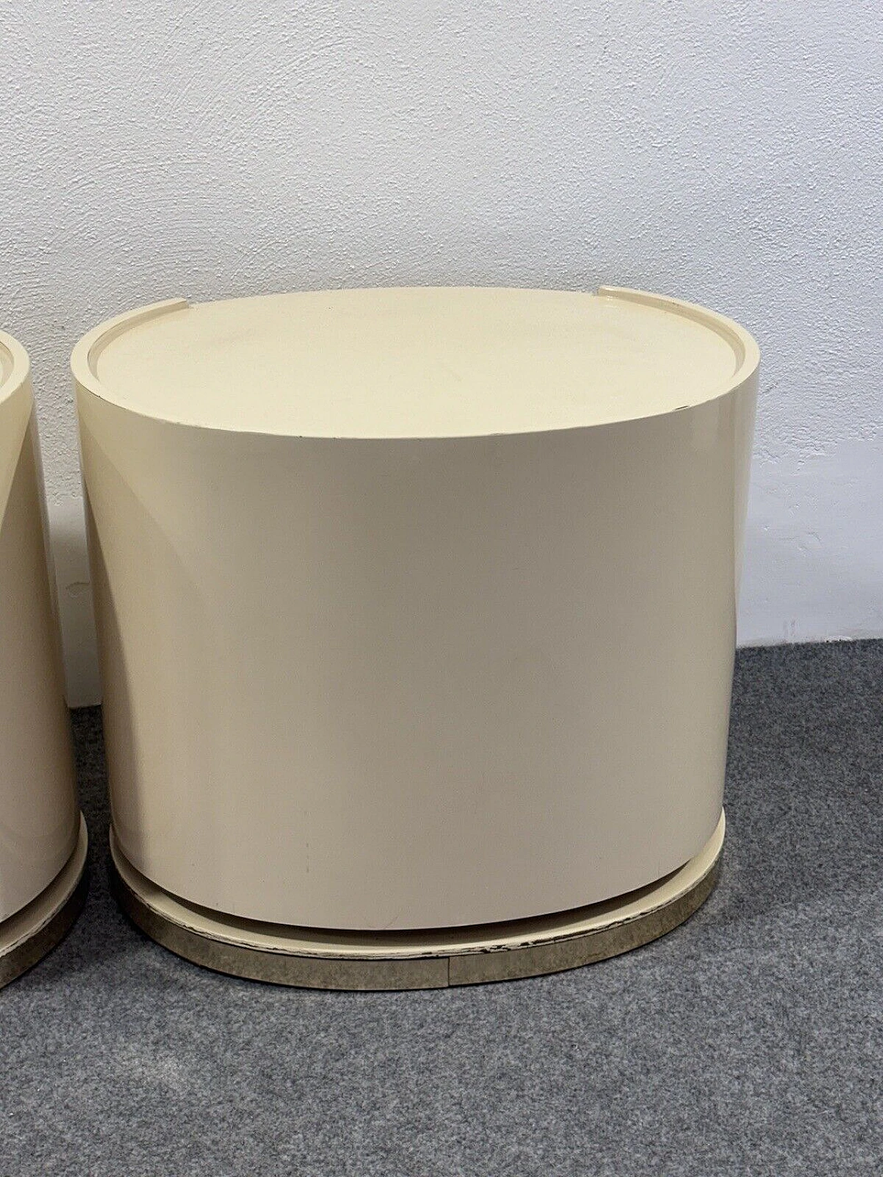 Pair of Space Age bedside tables in the style of Karl Springer, 1970s 10