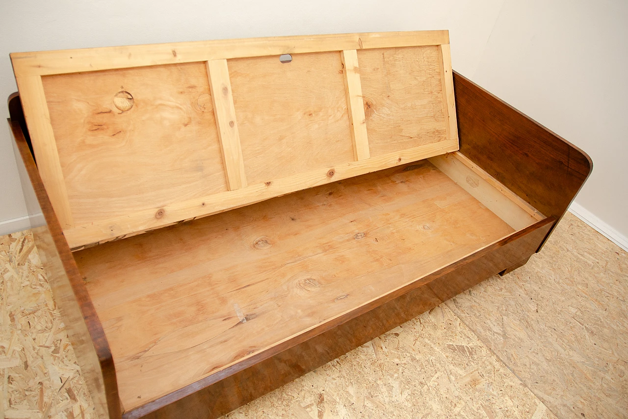 Czechoslovakian Art Deco walnut storage sofa, 1930s 17