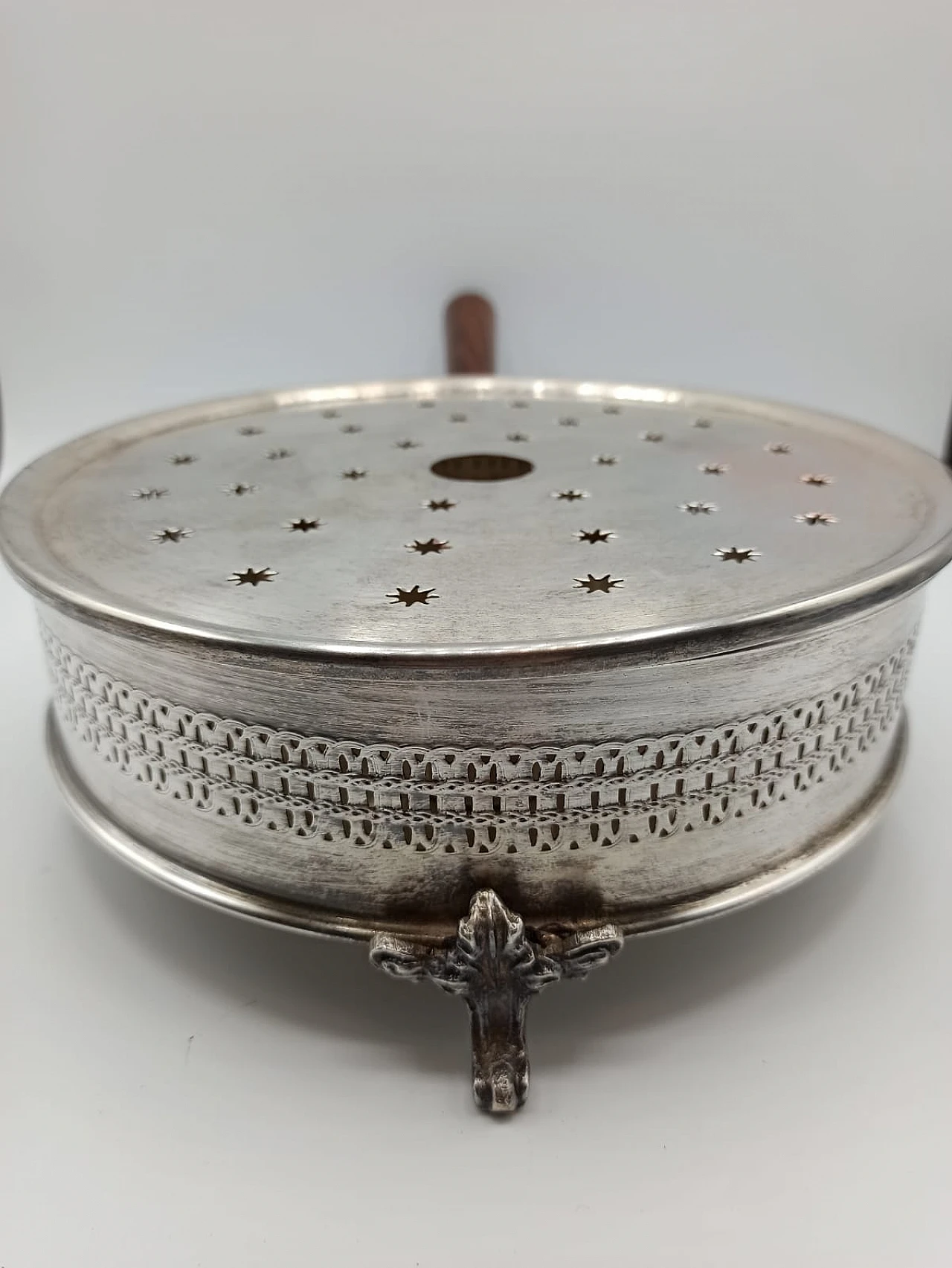 Metal food warmer with wooden handle, 1960s 8