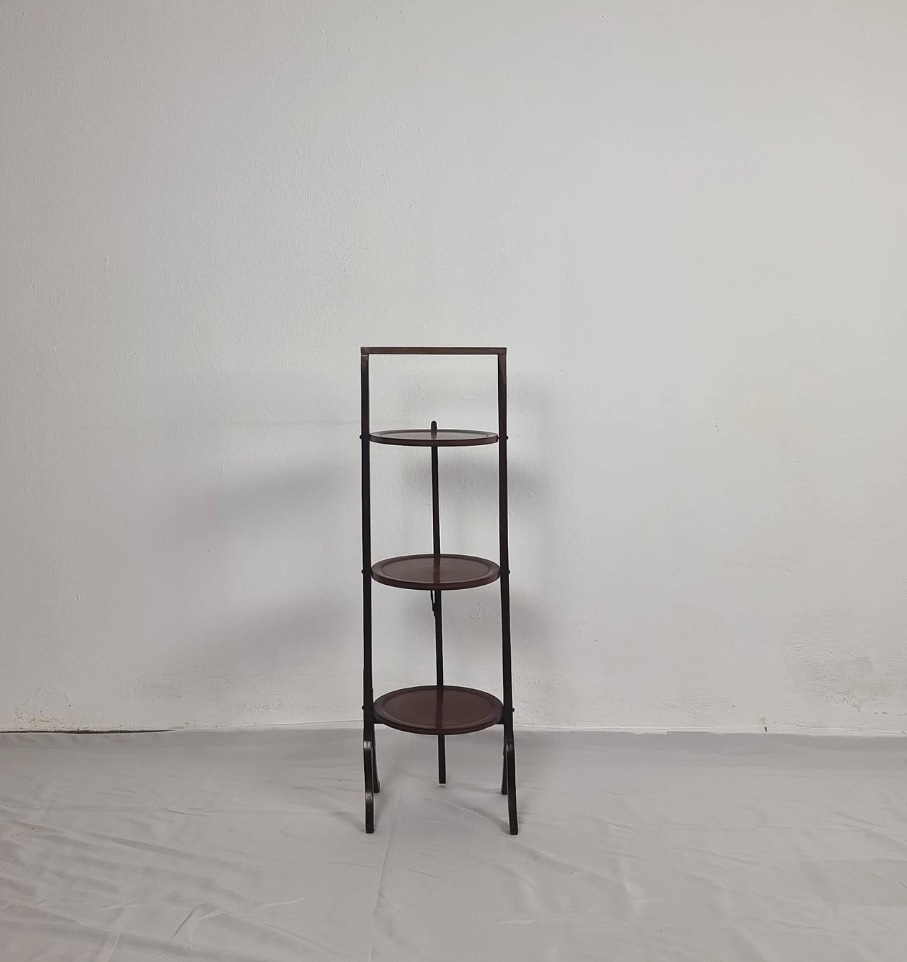 Folding valet stand with shelves in mahogany 7