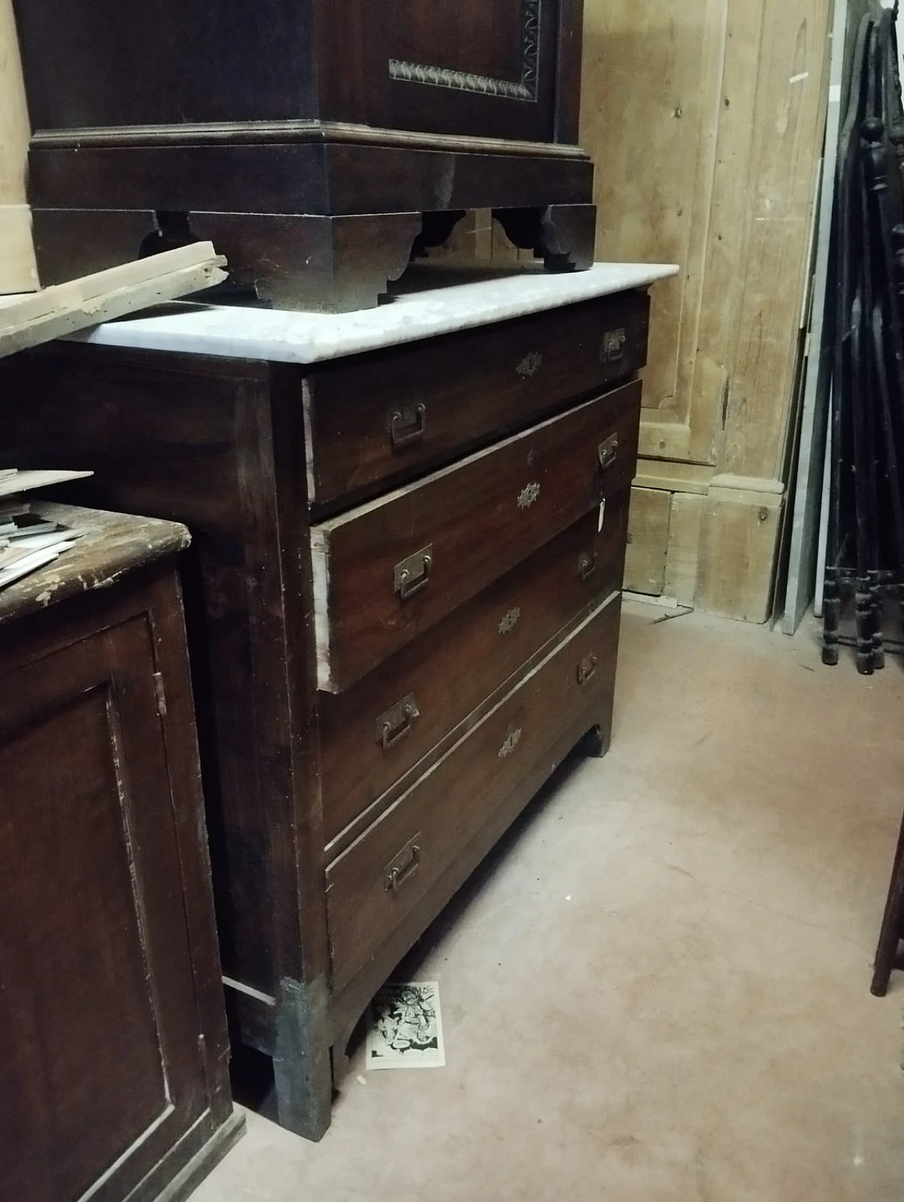 Solid walnut four-drawer dresser with marble top, 1930s 9