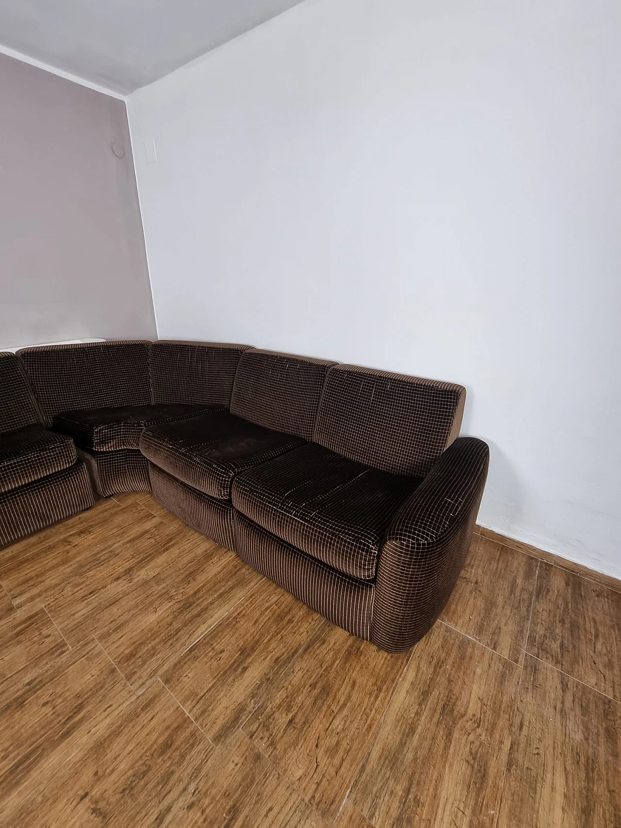 6-Seater brown velvet corner sofa, 1970s 2