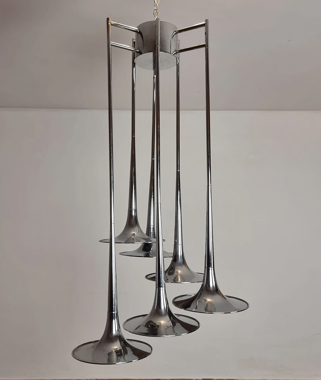 Lampadario in acciaio cromato di Goffredo Reggiani, anni '70 8