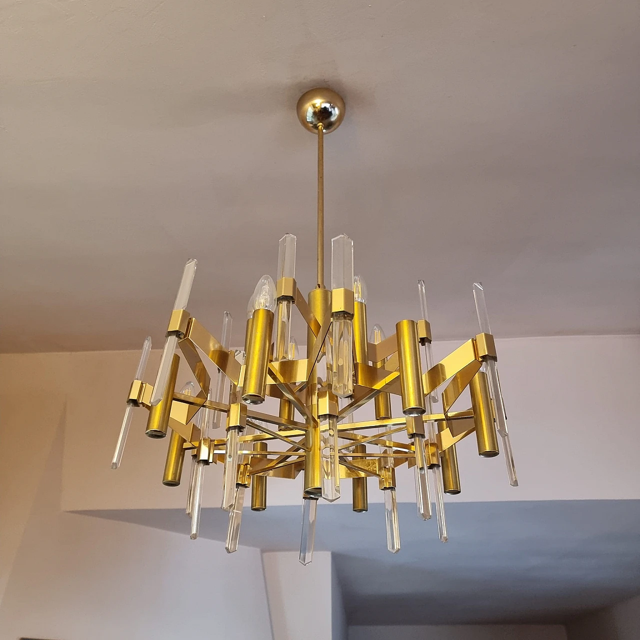 Lampadario in ottone e cristallo di Gaetano Sciolari, anni '60 6