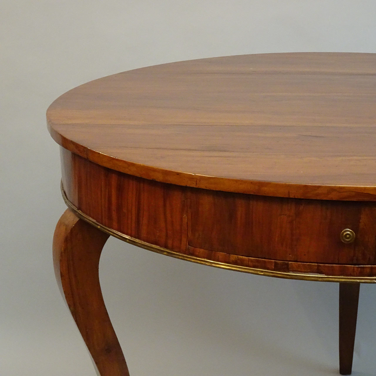 Olive root round table with drawer, 19th century 6