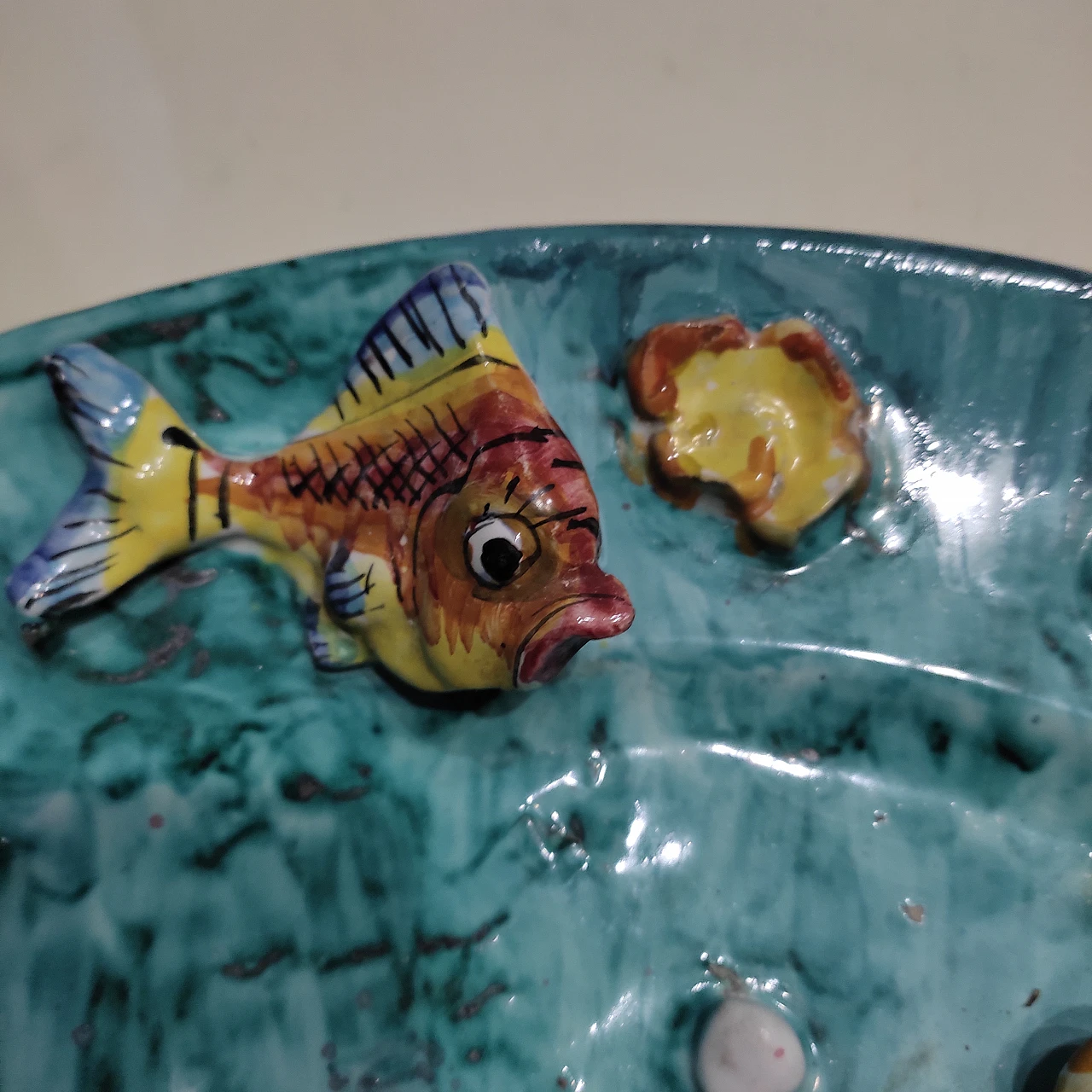 Vietri ceramic dish with embossed fish and seaweed 3