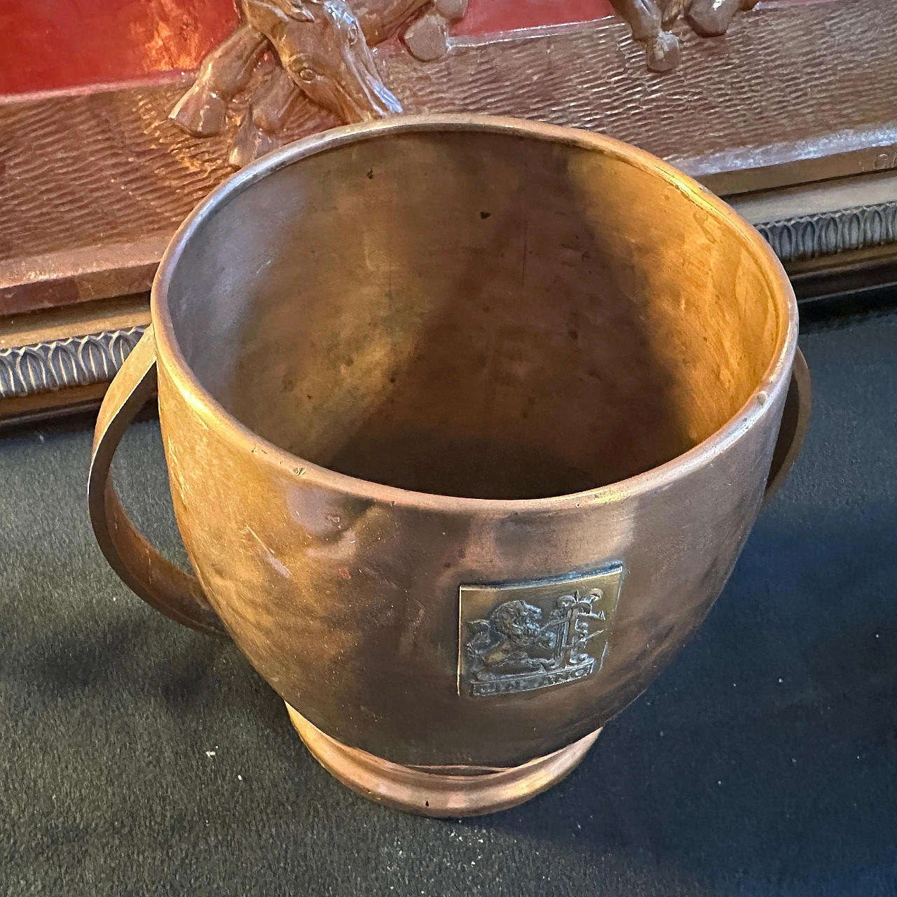 Copper and hammered brass ice bucket by Cinzano, 1940s 4