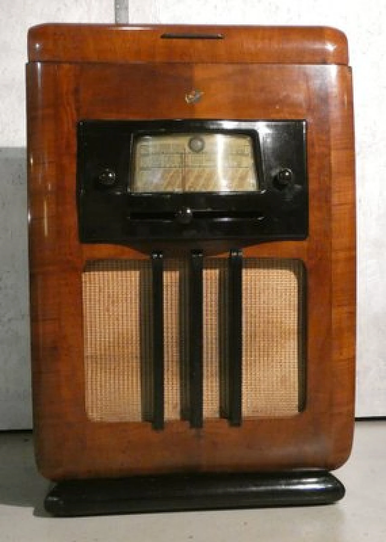 Mobile radio con giradischi Marconi 1562 di Compagnia Marconi, 1940 1