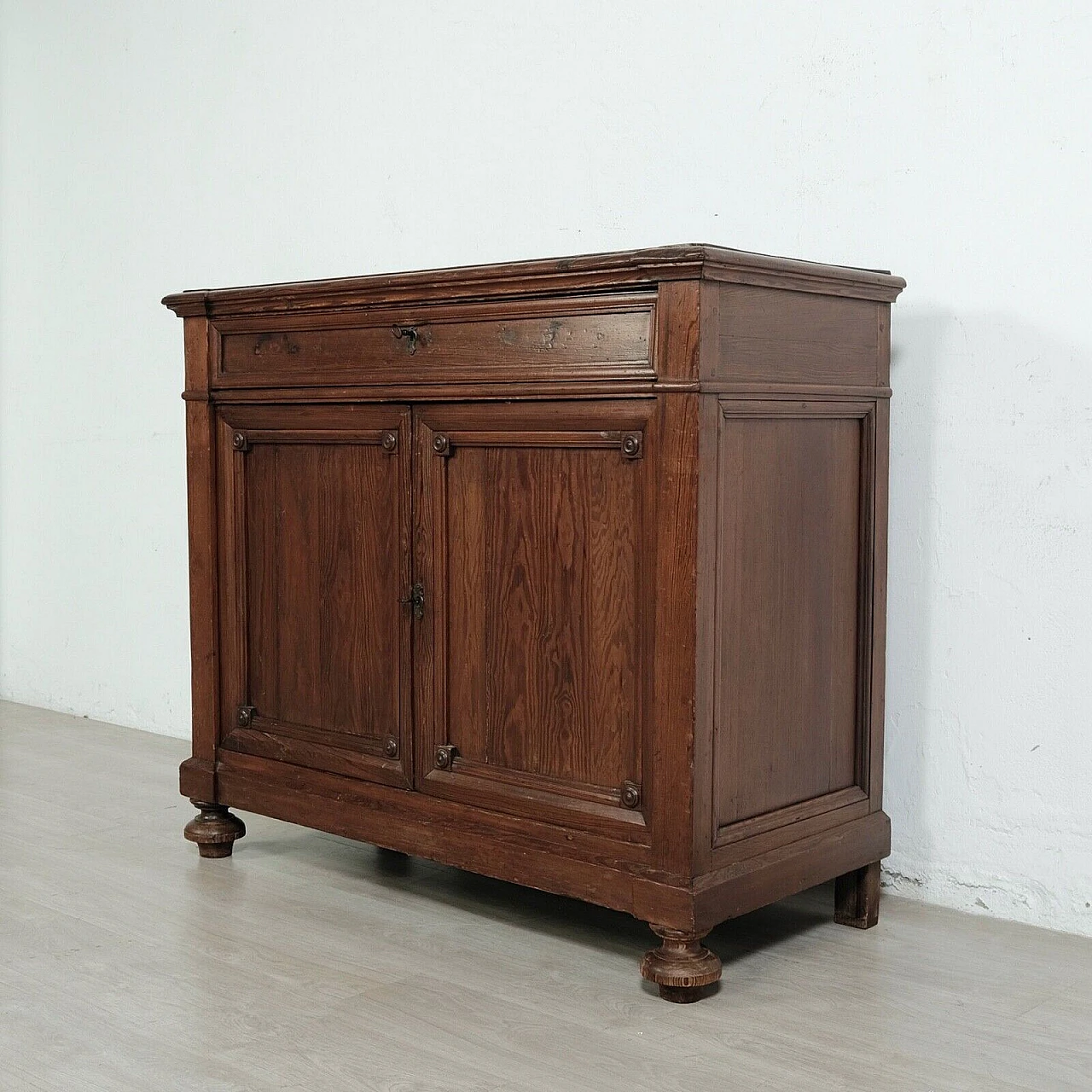 Walnut-stained larch sideboard, late 19th century 23