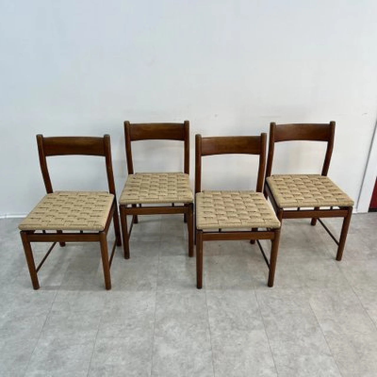 4 Chairs attributed to Tapiovaara for La Permanente Cantù, 1960s 2