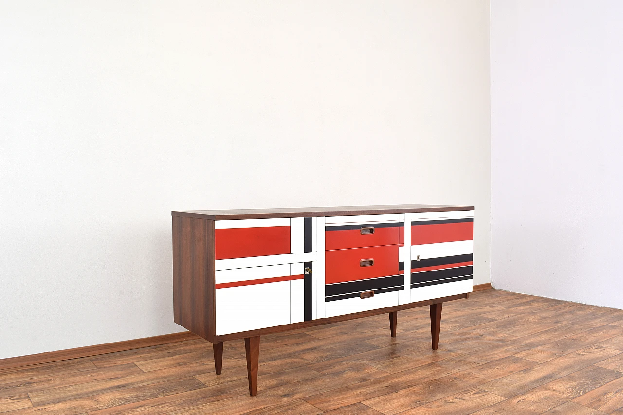 Credenza tedesca in noce con fronte dipinto, anni '60 8