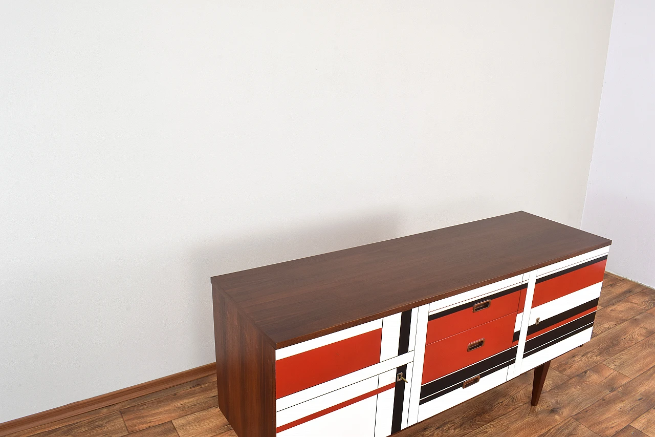 Credenza tedesca in noce con fronte dipinto, anni '60 13