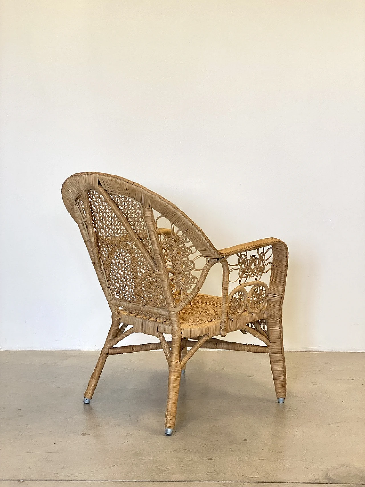 Wicker sofa, pair of armchairs and coffee table, 1980s 23