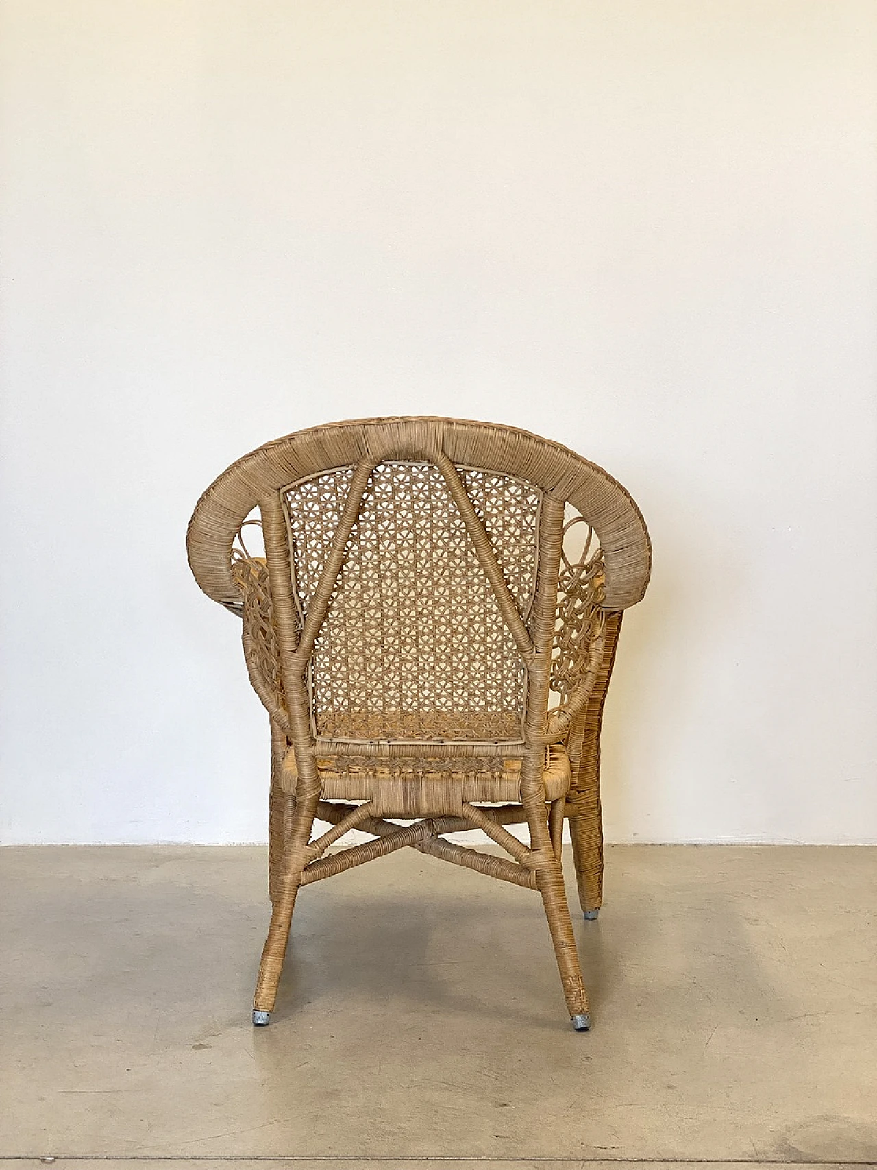 Wicker sofa, pair of armchairs and coffee table, 1980s 25