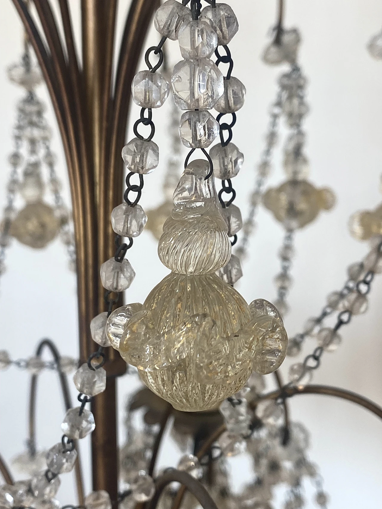 Gilded metal and Murano glass chandelier, 1960s 5