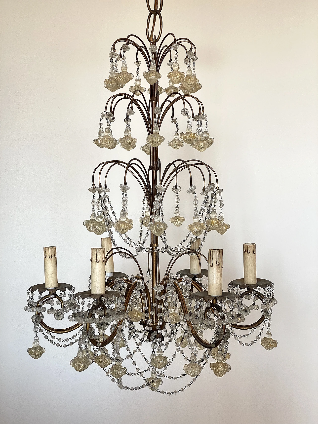 Gilded metal and Murano glass chandelier, 1960s 6