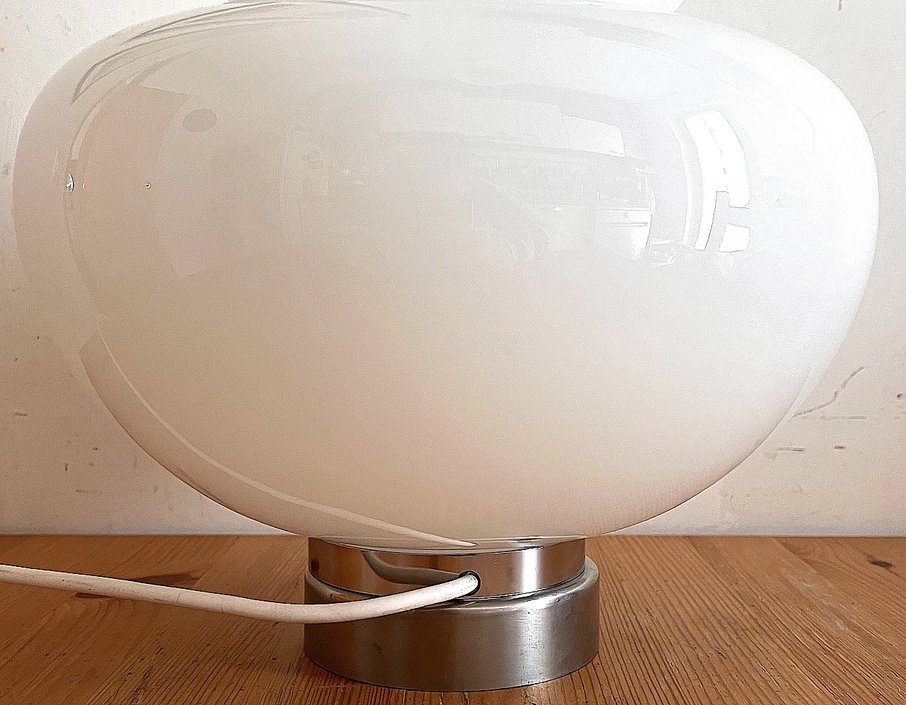 Murano glass table lamp attributed to Artemide, 1970s 5