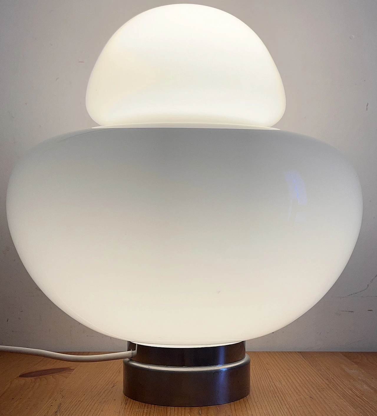 Murano glass table lamp attributed to Artemide, 1970s 6