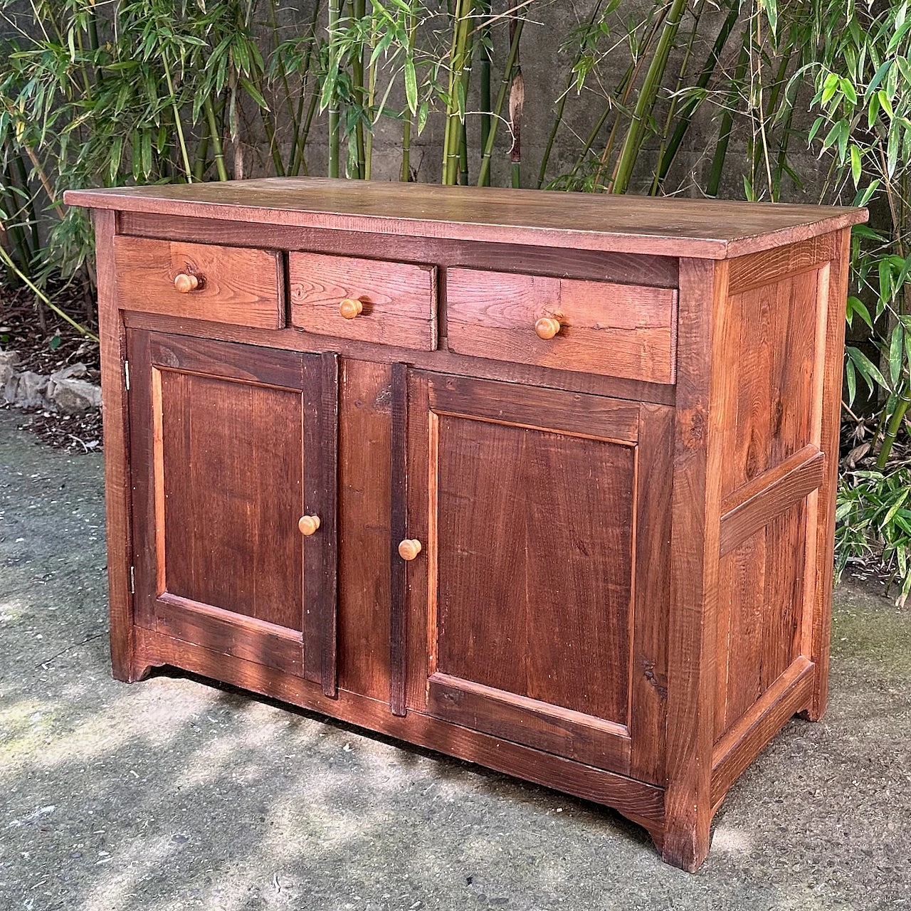 Tuscan chestnut sideboard, early 20th century 3