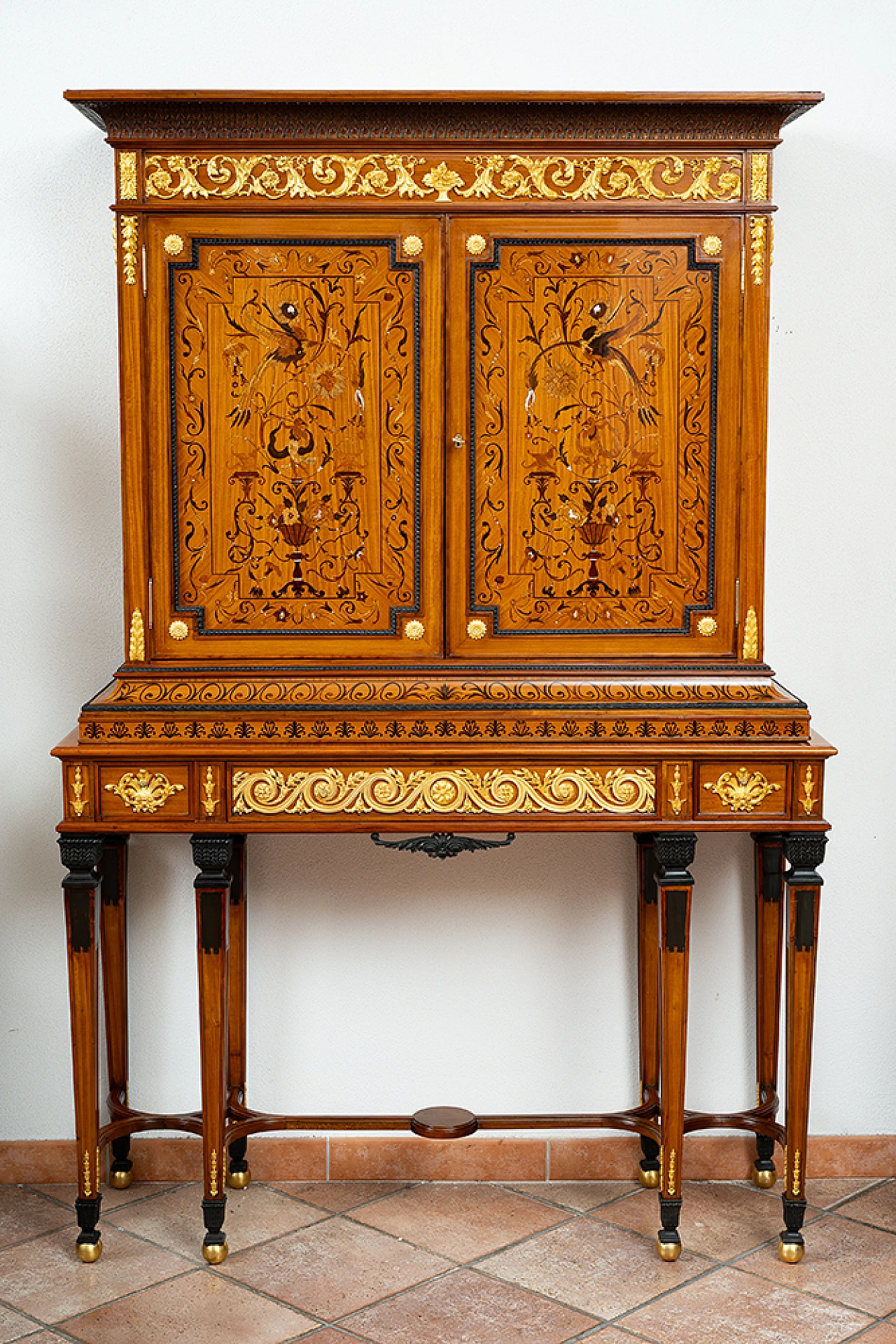 Double body sideboard in exotic woods with gilded bronze elements 9