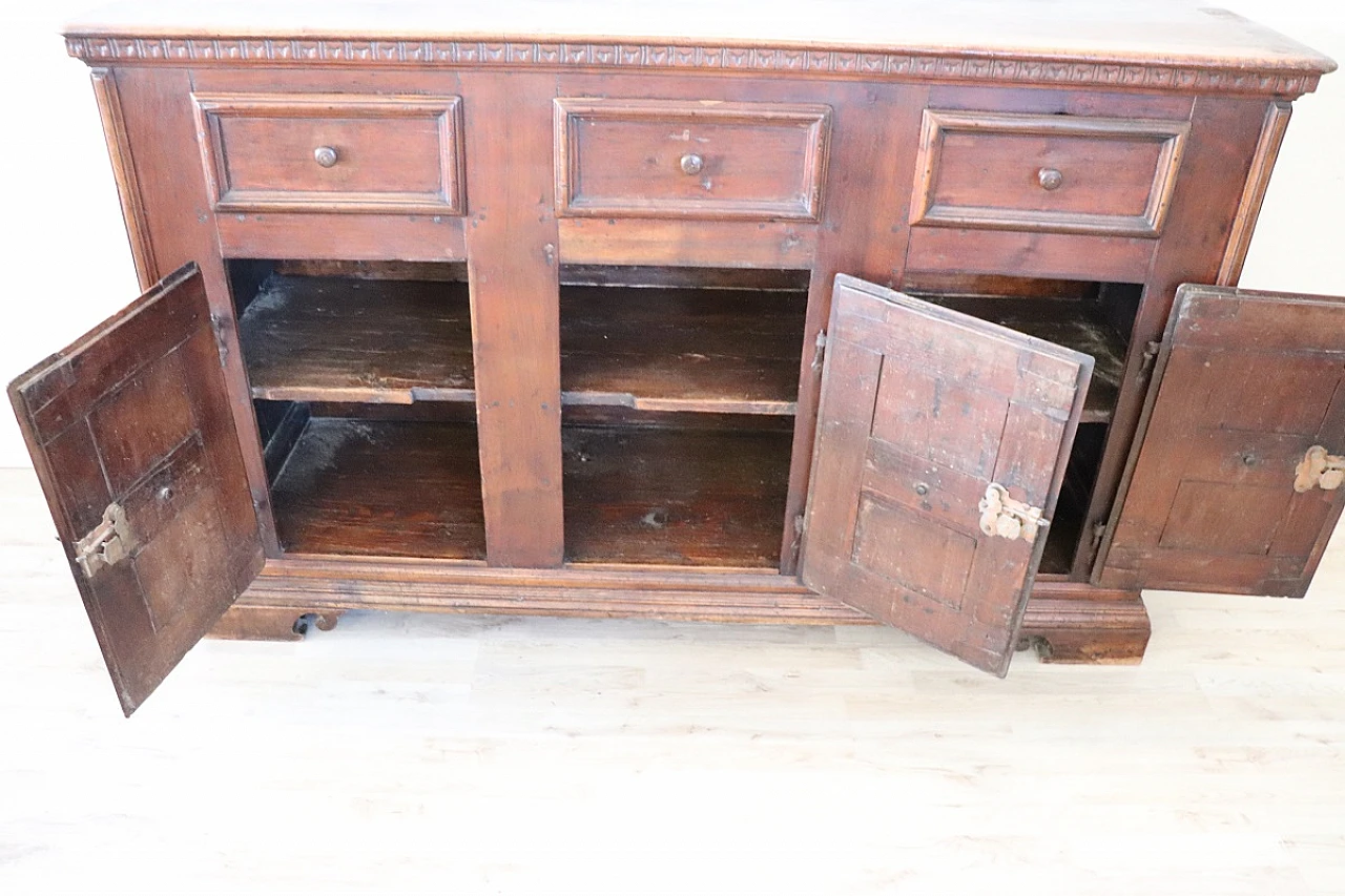 Walnut three-door sideboard with drawers, 17th century 10