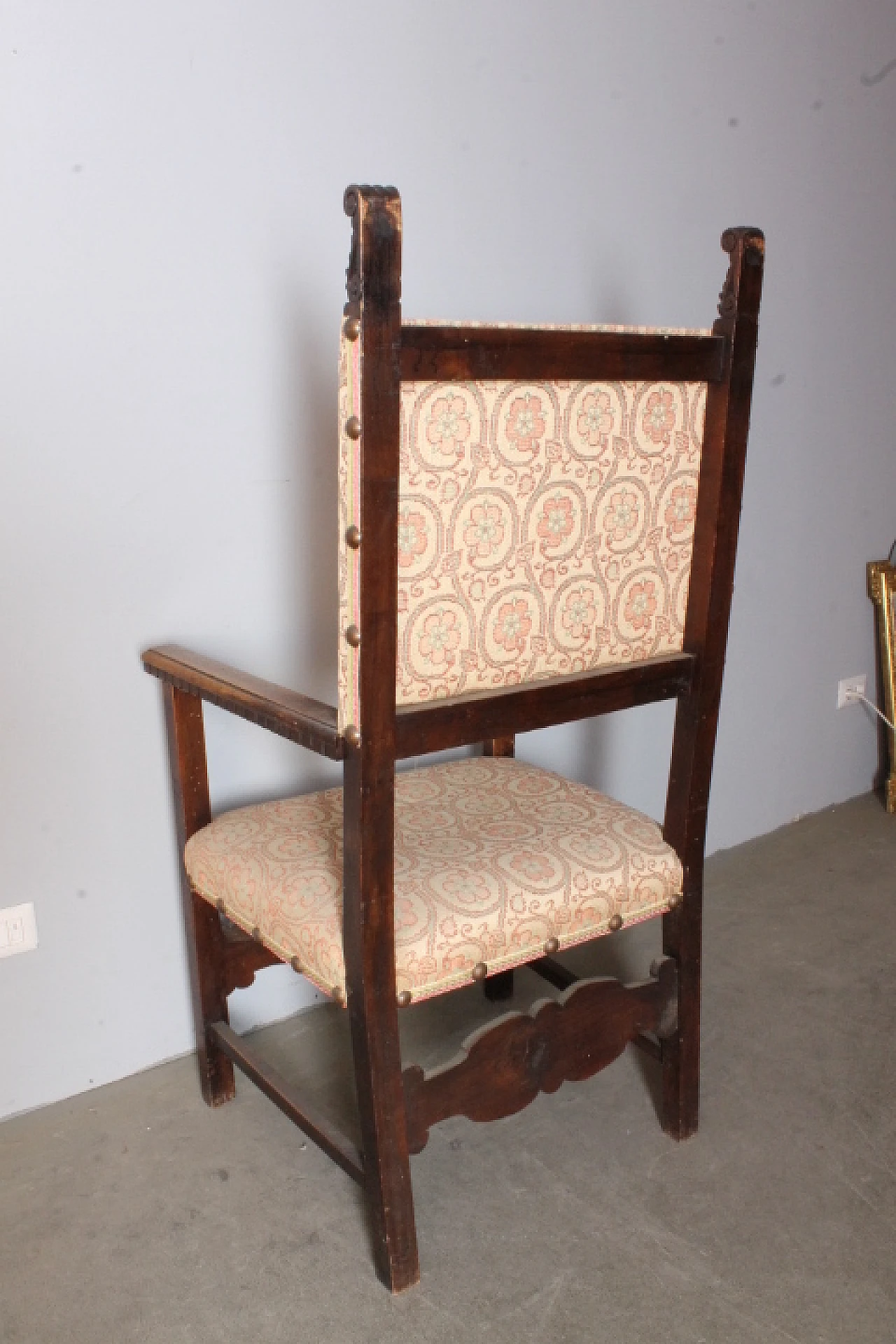 Solid walnut and fabric fratina armchair, 17th century 4