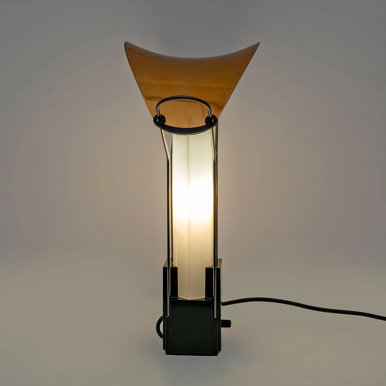 Palio table lamp by Perry King for Arteluce, 1980s 3