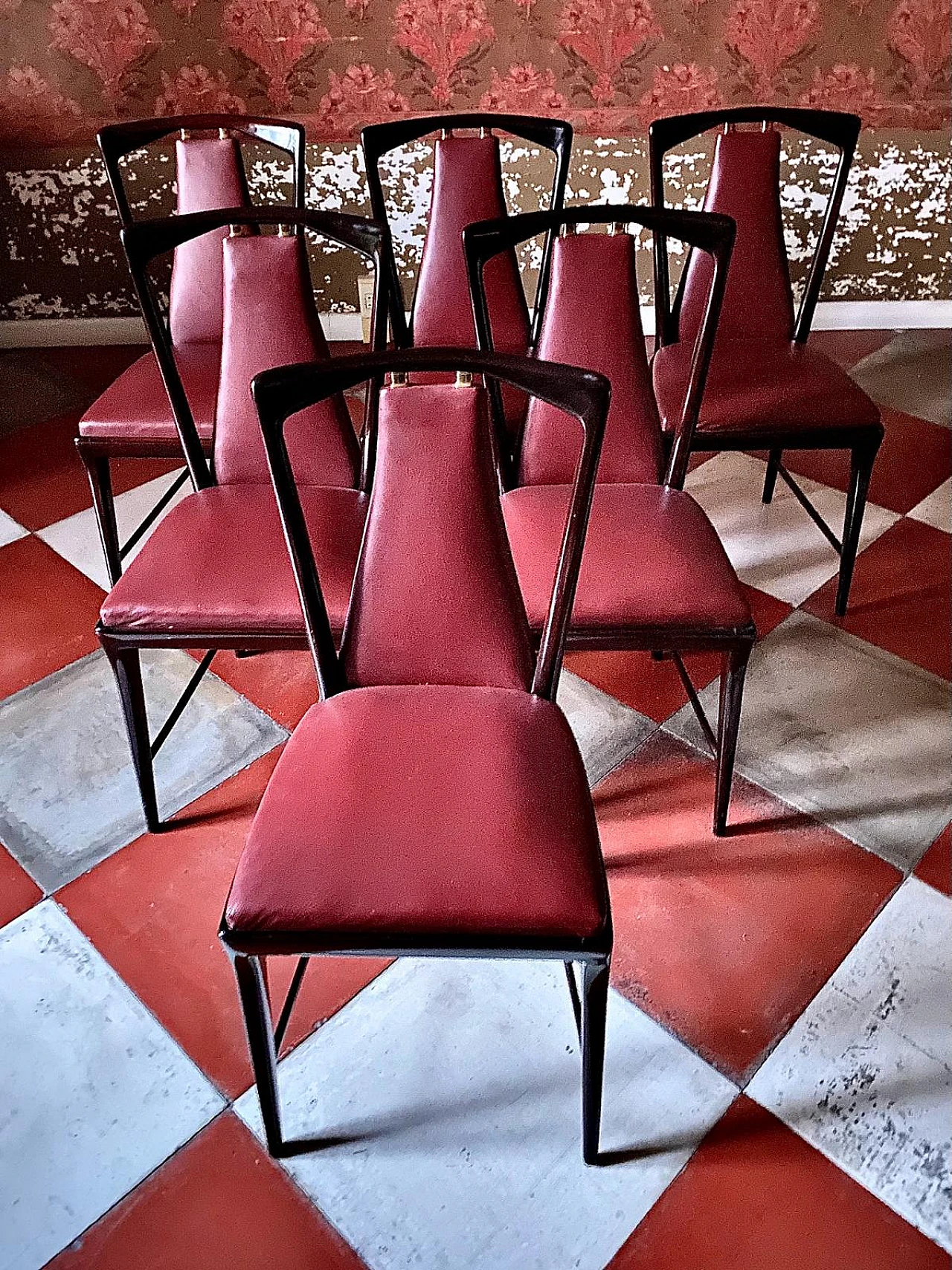 6 Chairs and table by O. Borsani for Atelier Borsani Varedo, 1950 14