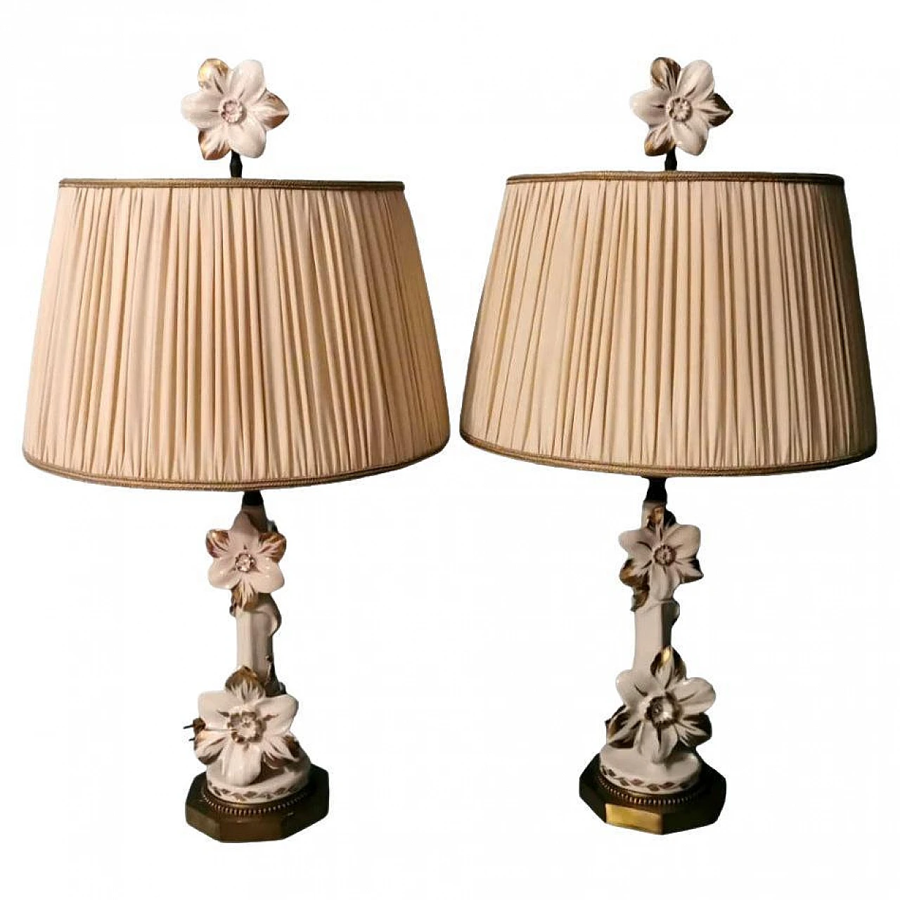 Pair of ivory and pure gold porcelain lamps, 1950s 1