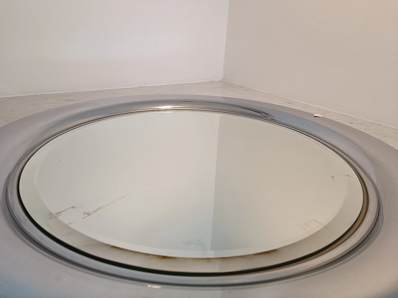 Polished chrome and smoked round mirror by Goffredo Reggiani, 1960s 3