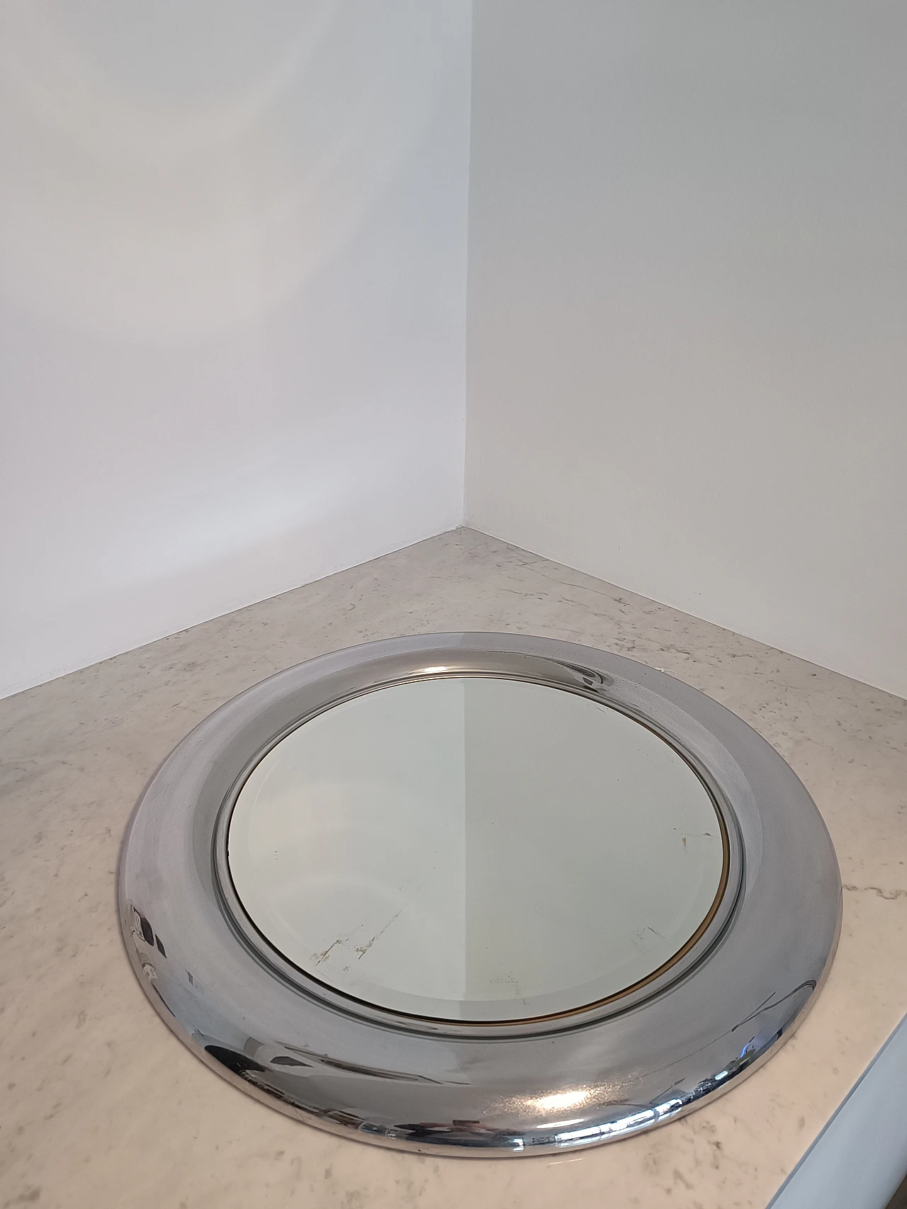 Polished chrome and smoked round mirror by Goffredo Reggiani, 1960s 5